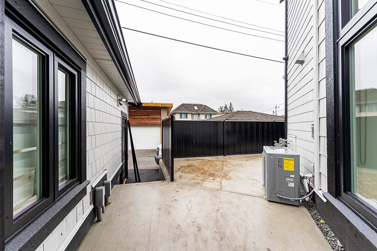Listing Image 17