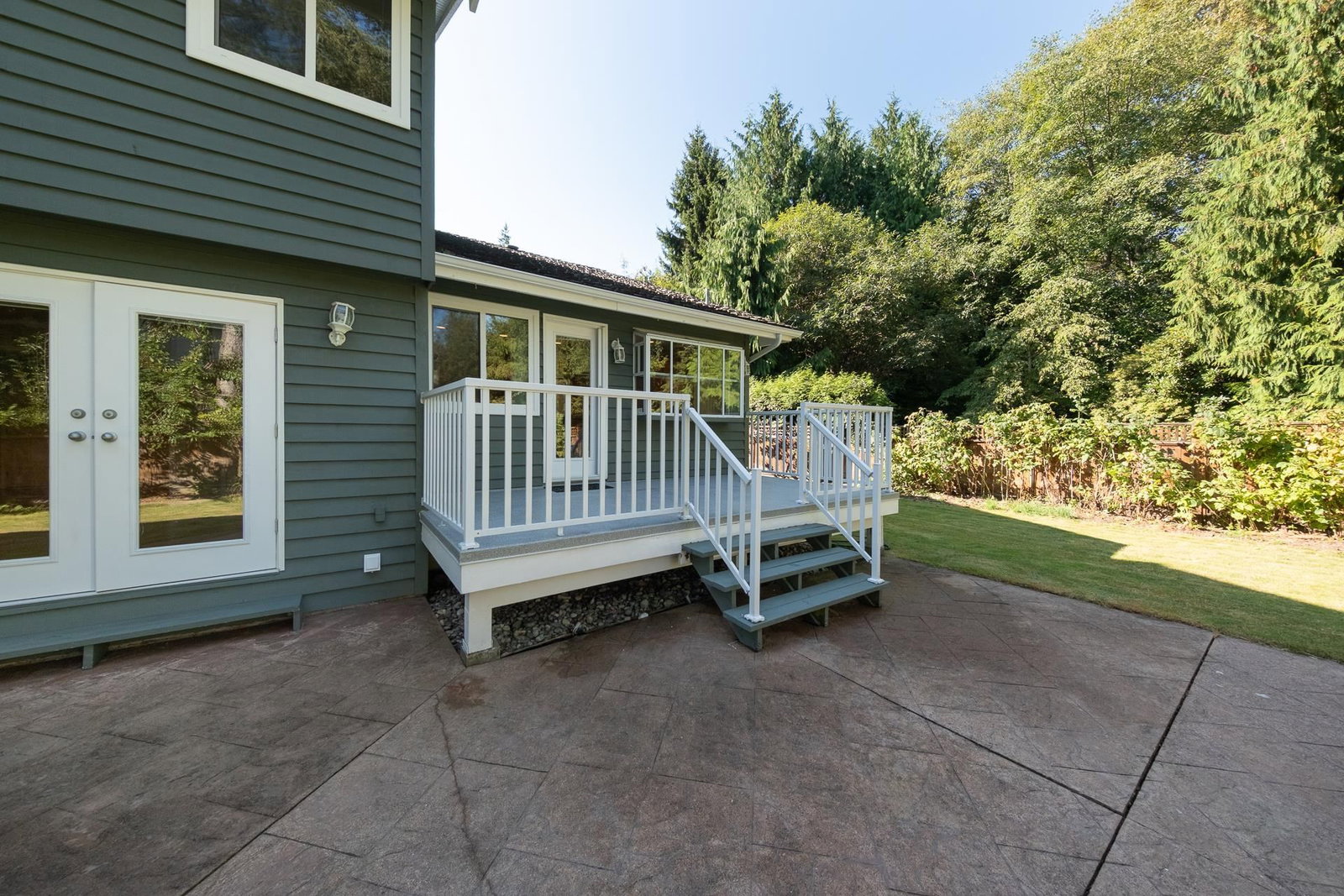 Listing Image 16