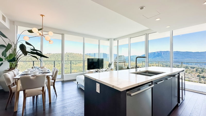 4702 - 567 Clarke Road, Coquitlam, V3J 0K7 | Image 2