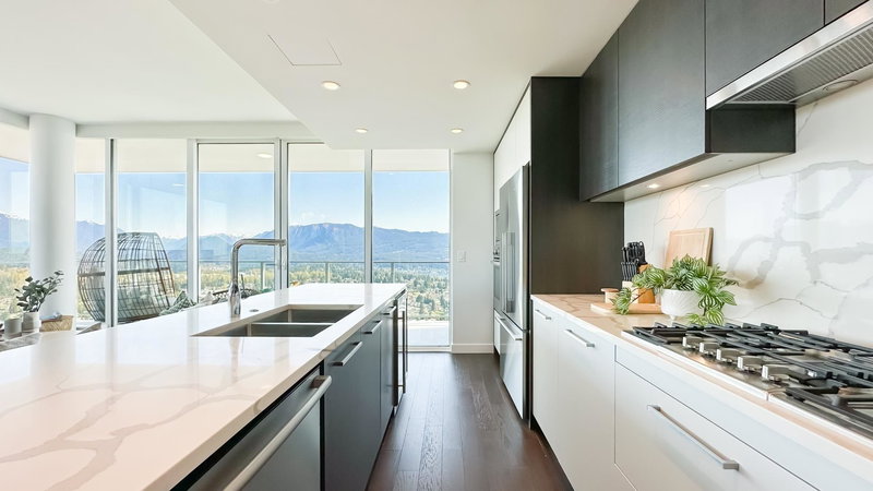 4702 - 567 Clarke Road, Coquitlam, V3J 0K7 | Image 3