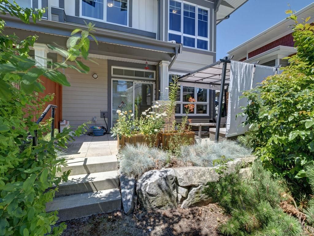Listing Image 25