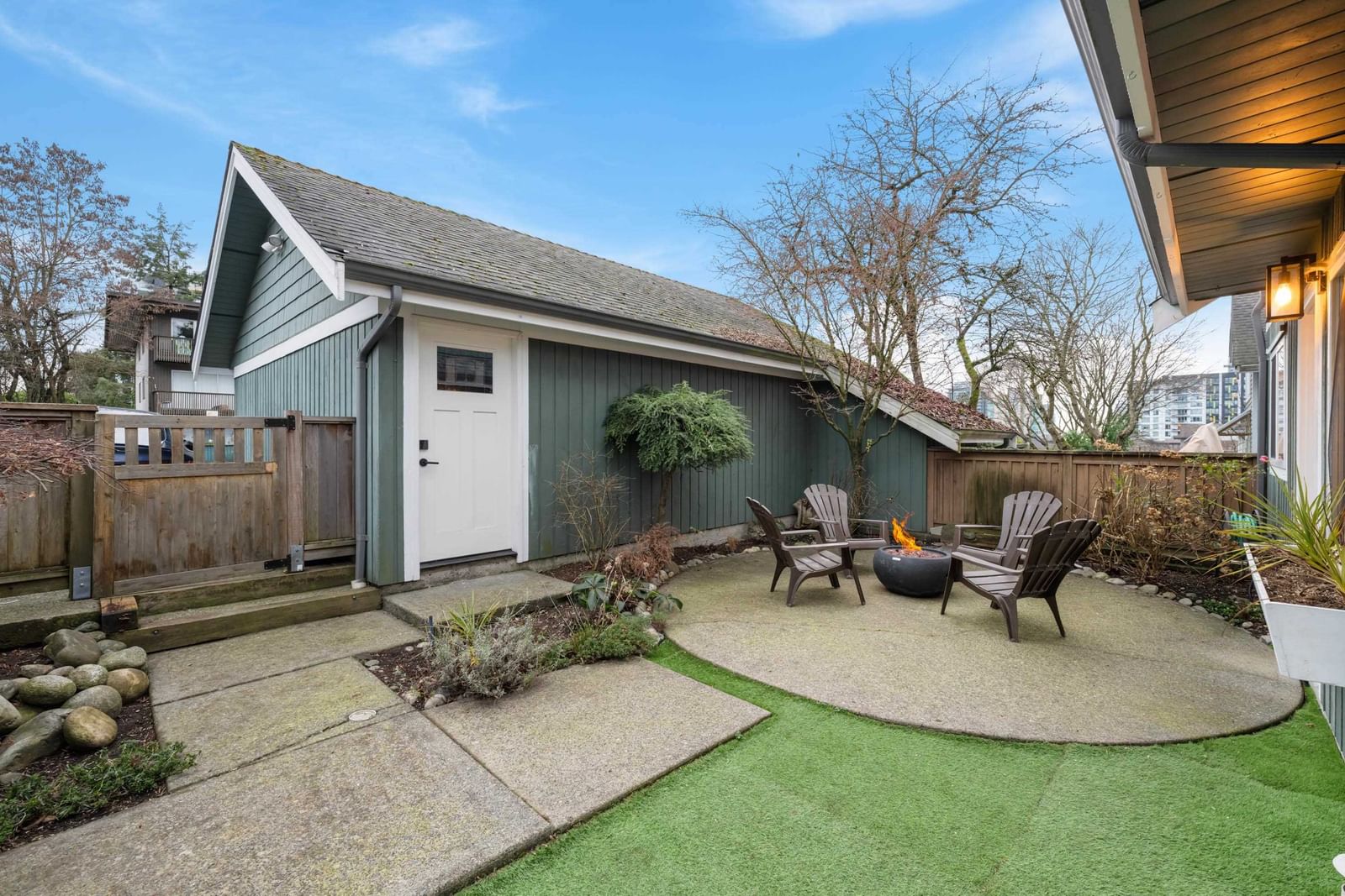 Listing Image 20