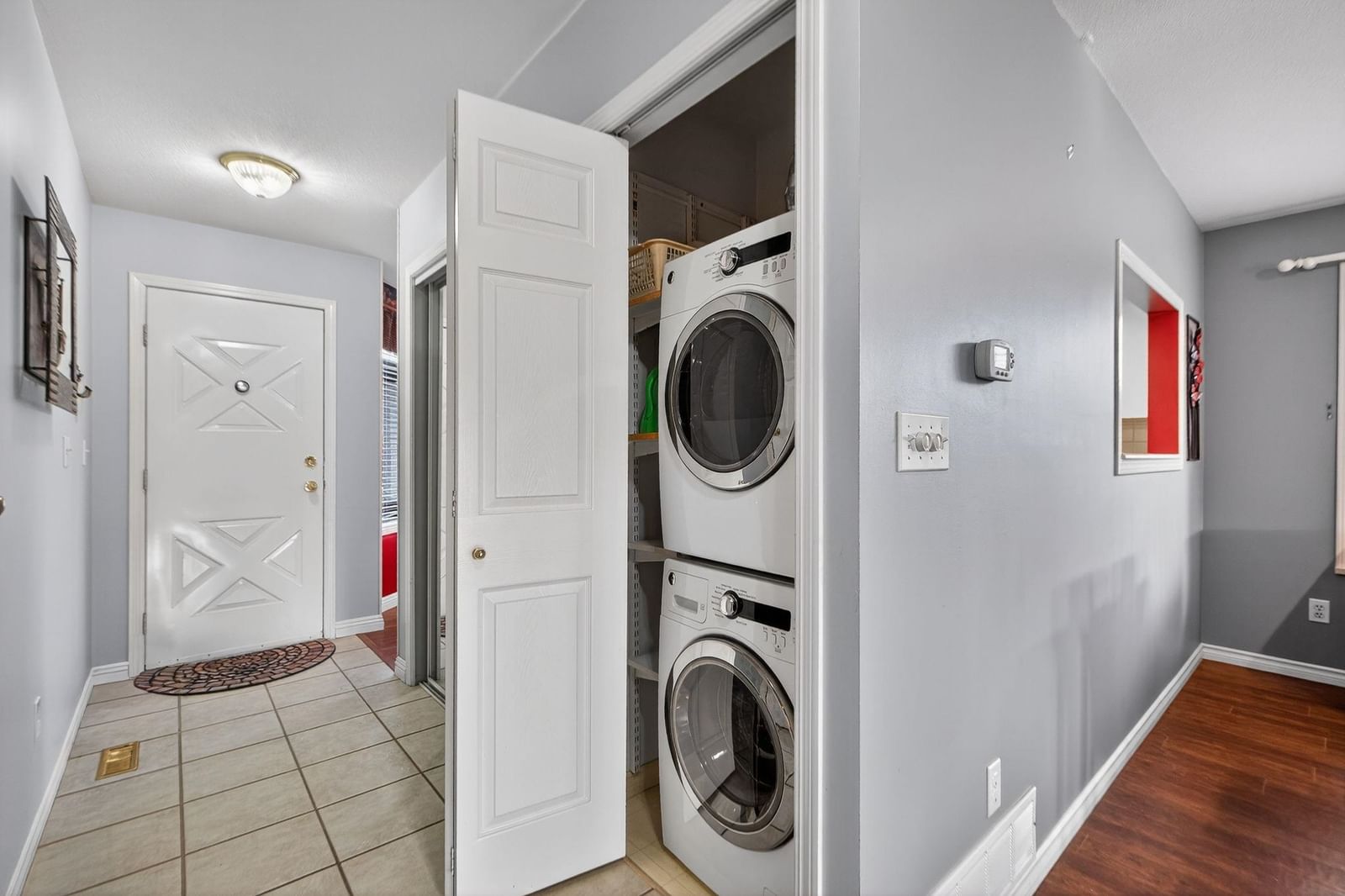 Listing Image 14