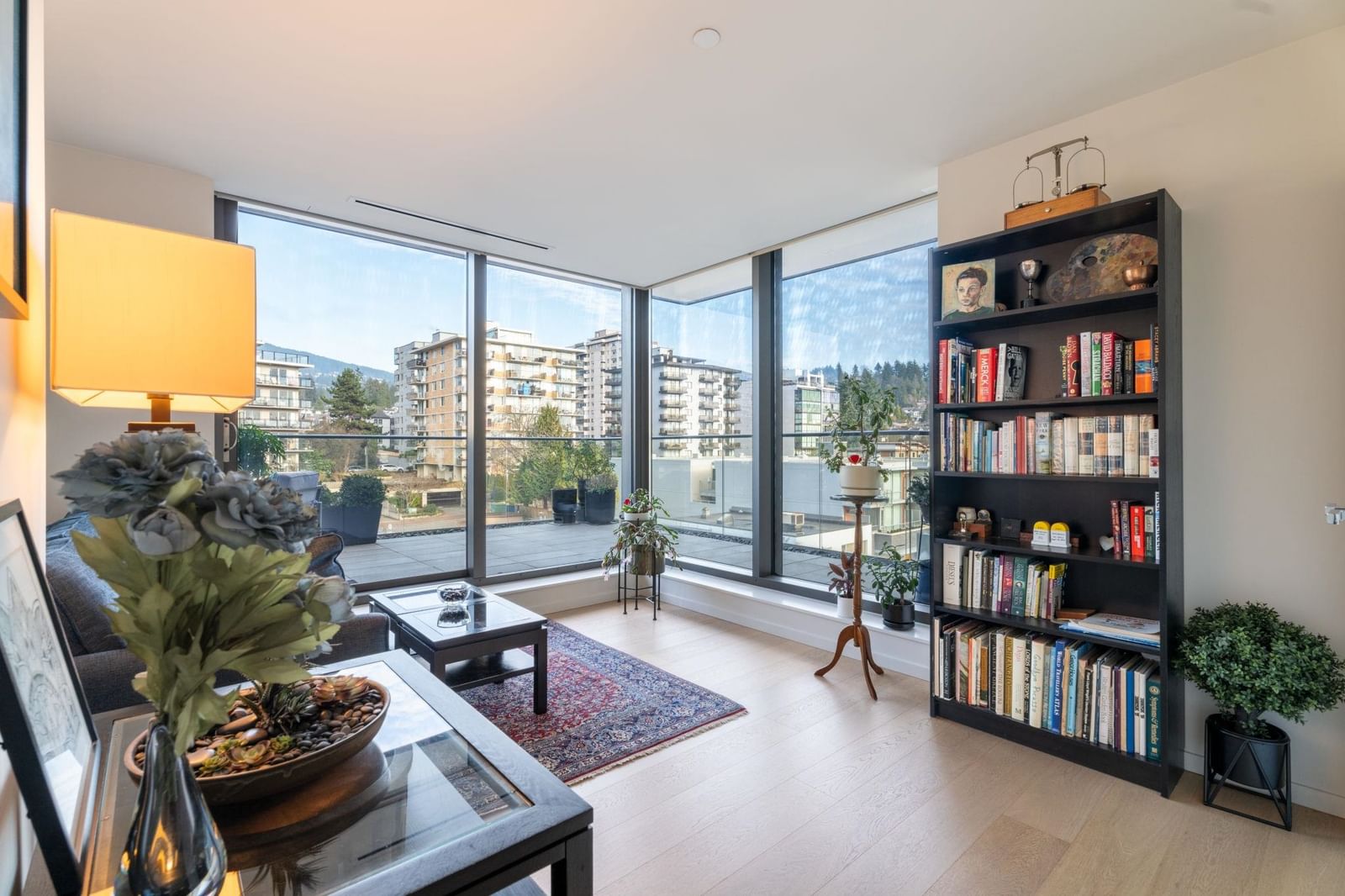 Listing Image 10