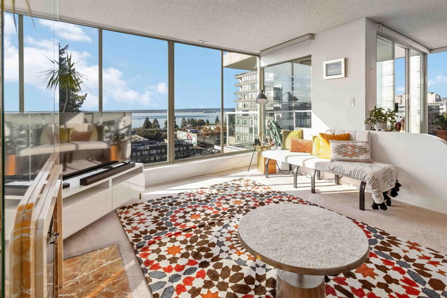 802 - 1455 Duchess Avenue