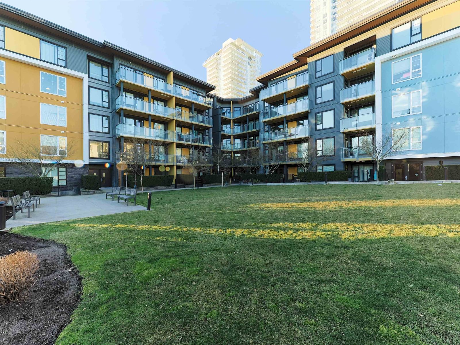 Listing Image 12