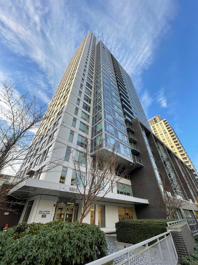 818 - 5665 Boundary Road