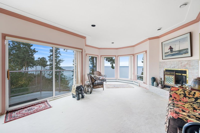 58 Tsawwassen Beach Road, Delta, V4M 4C6 | Image 2