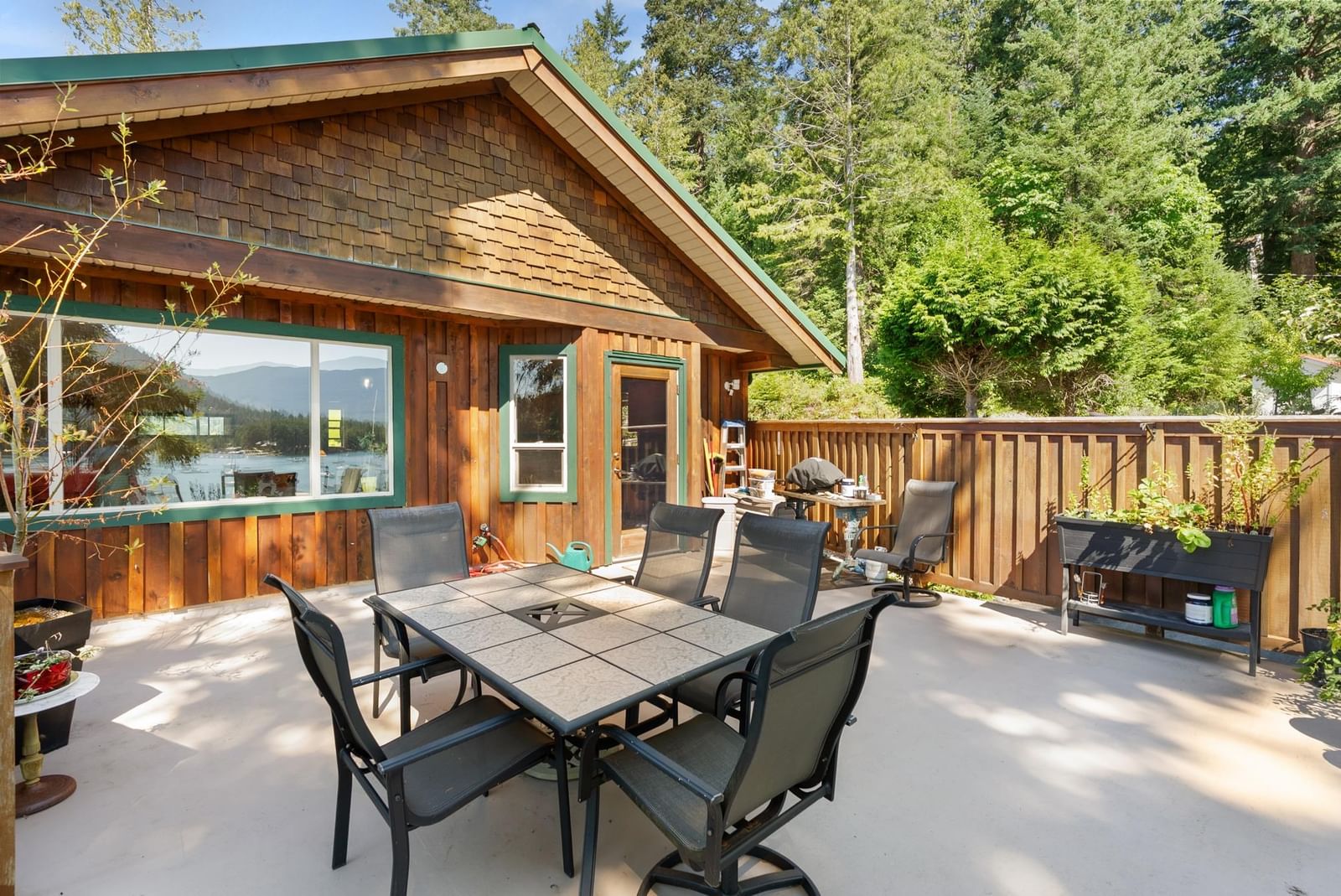Listing Image 11