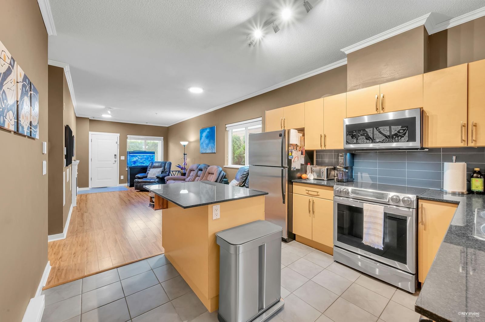 Listing Image 15