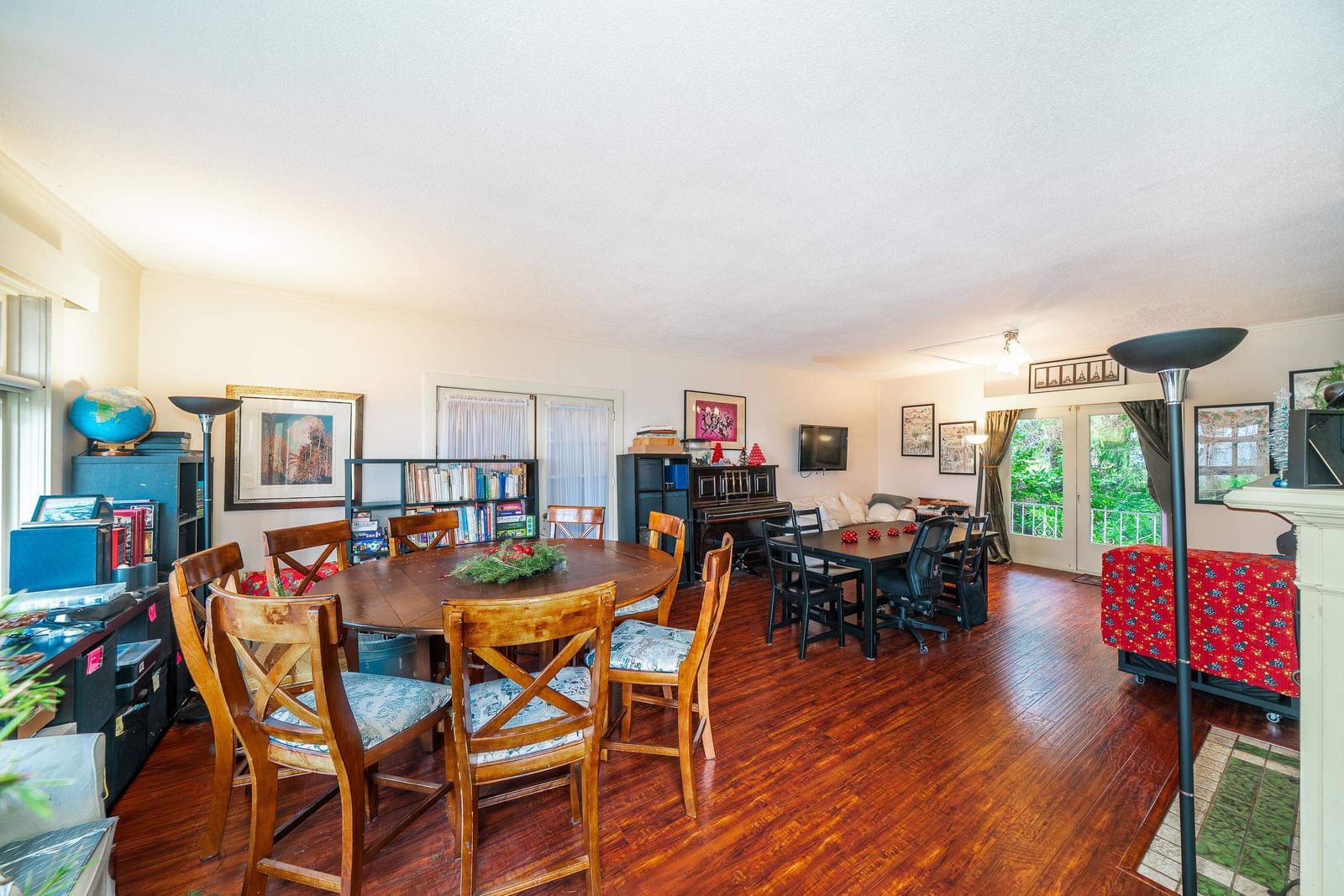Listing Image 6