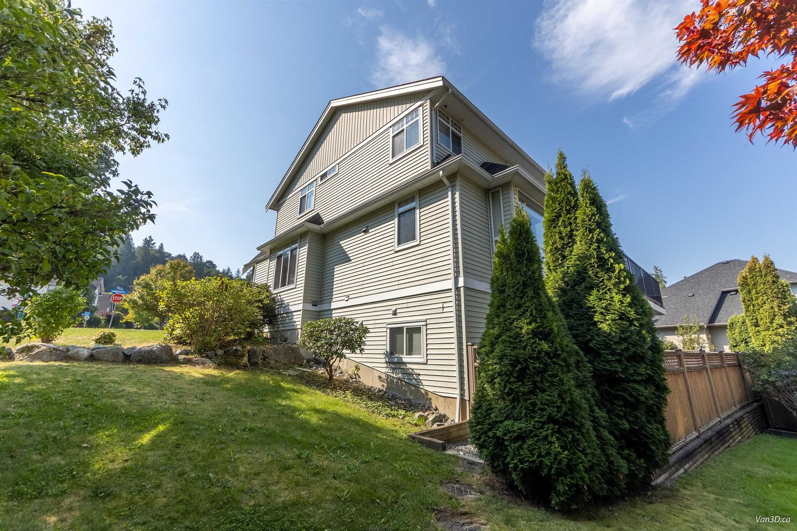 Listing Image 3