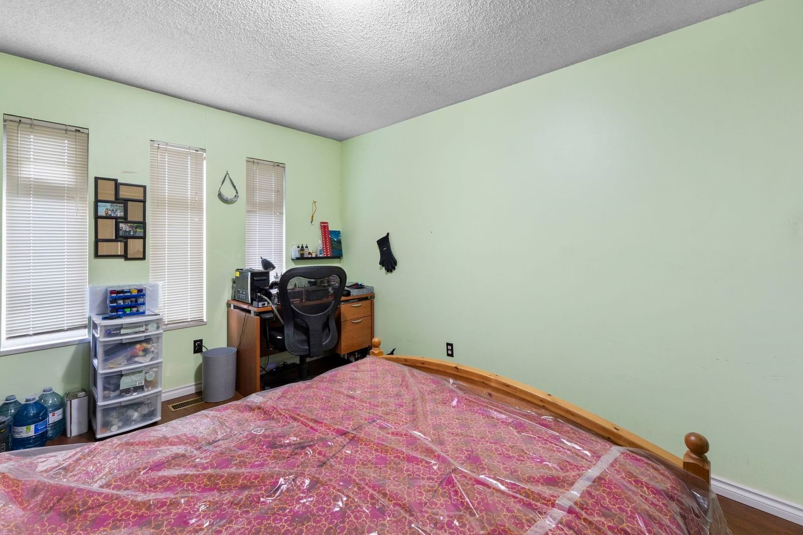 Listing Image 27