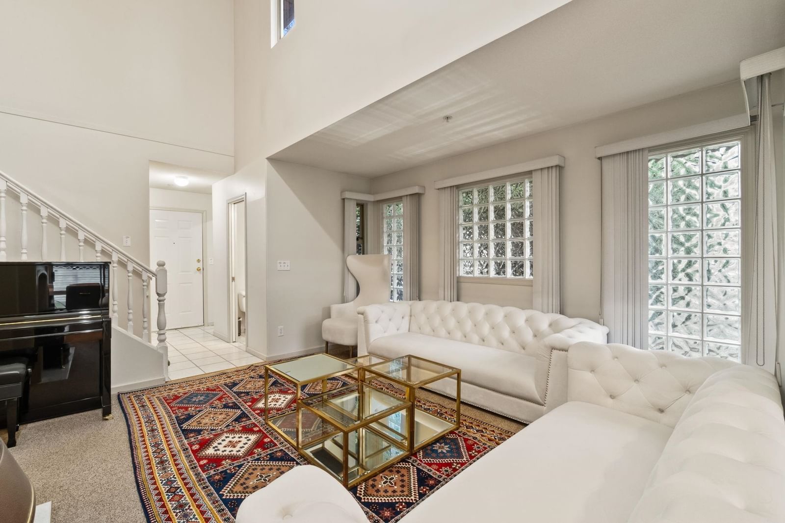Listing Image 5