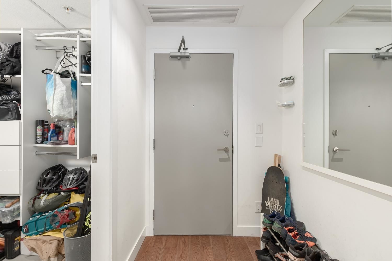 Listing Image 17