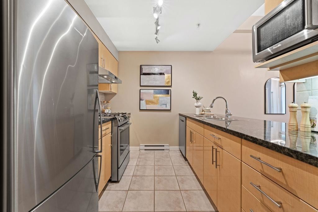 Listing Image 18