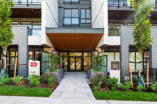 209 - 375 Clayton Street