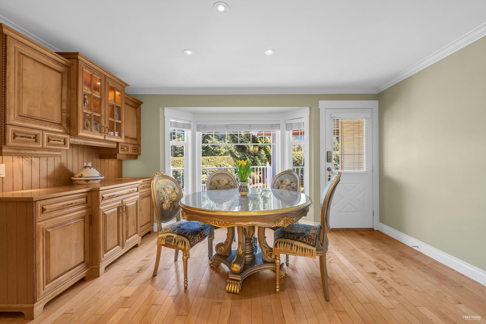 Listing Image 12
