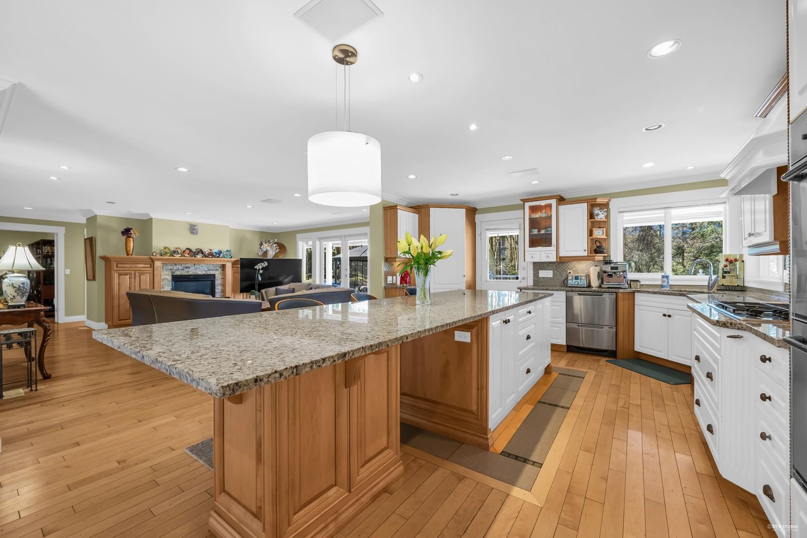 Listing Image 13
