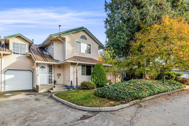 4 - 19252 119 Avenue