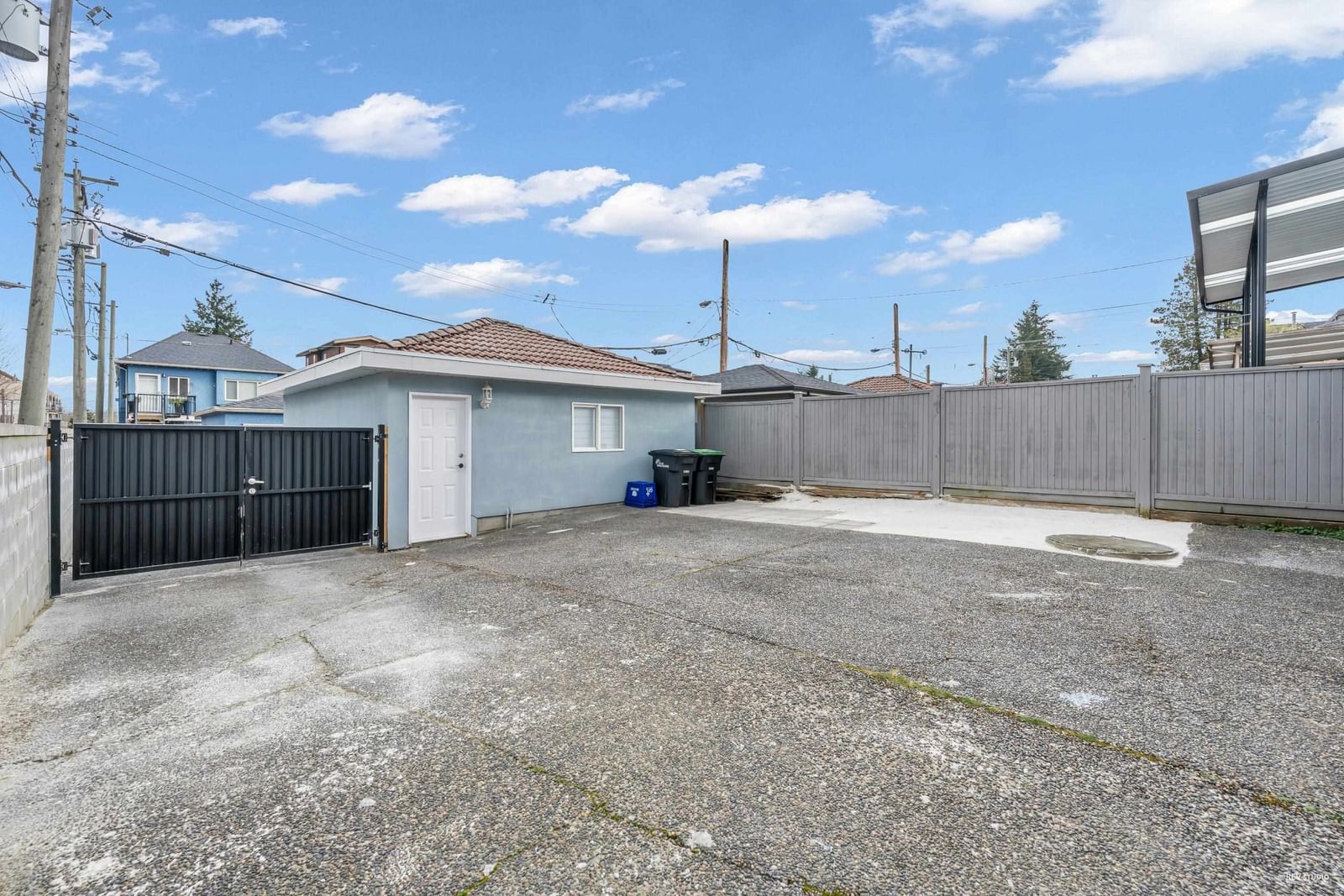 Listing Image 33