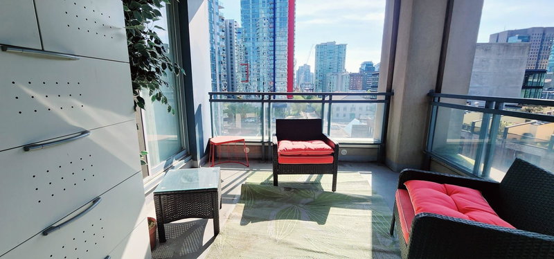 1101 - 183 Keefer Place, Vancouver, V6B 0J1 | Image 2