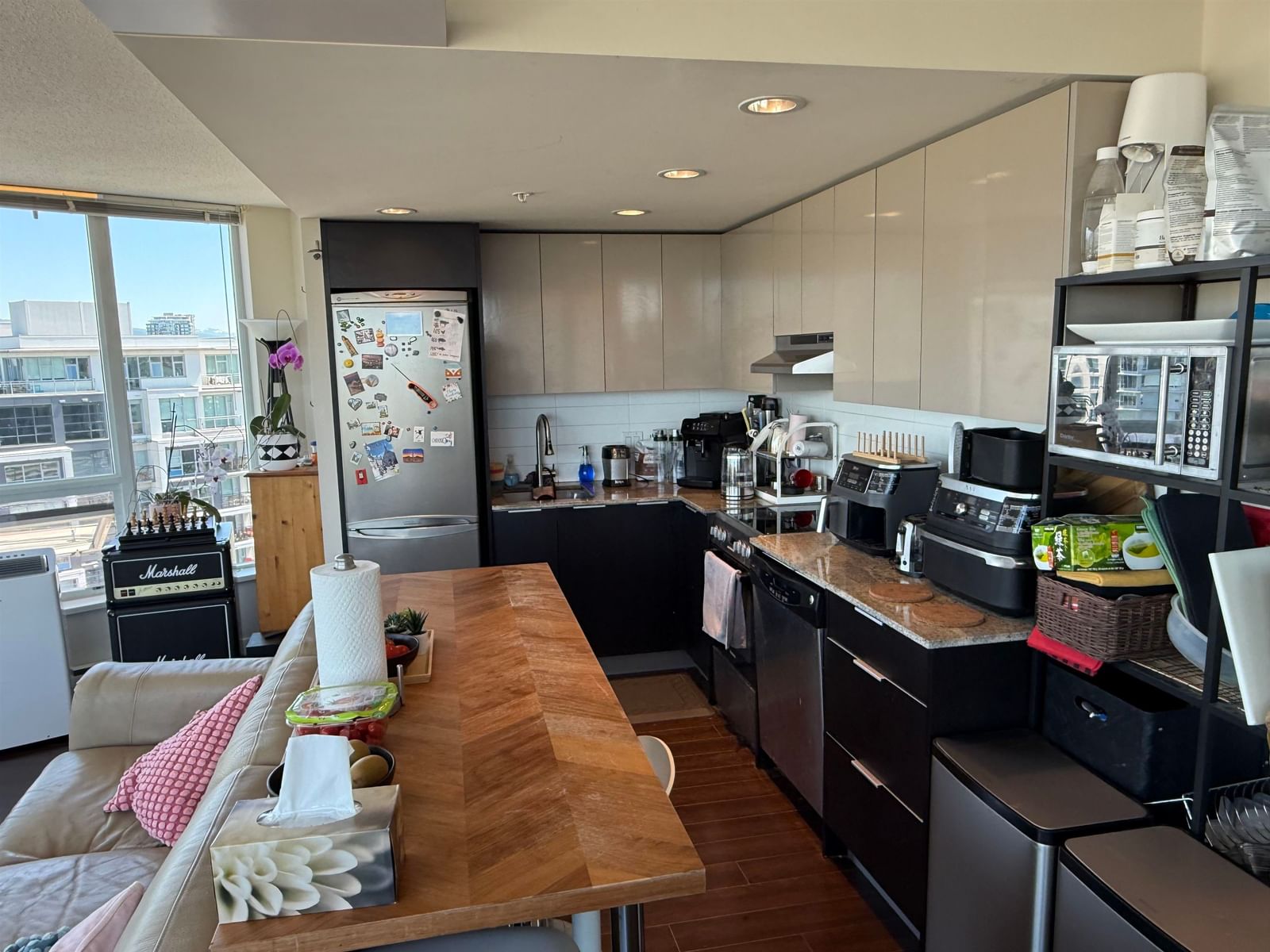 Listing Image 14