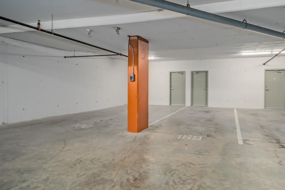 Listing Image 37