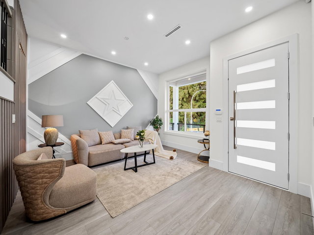 9885 Huckleberry Drive