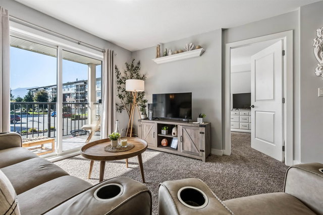 217 - 46150 Bole Avenue