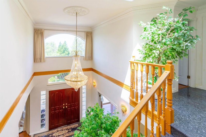 7286 Barnet Road, Burnaby, V5A 1E2 | Image 2