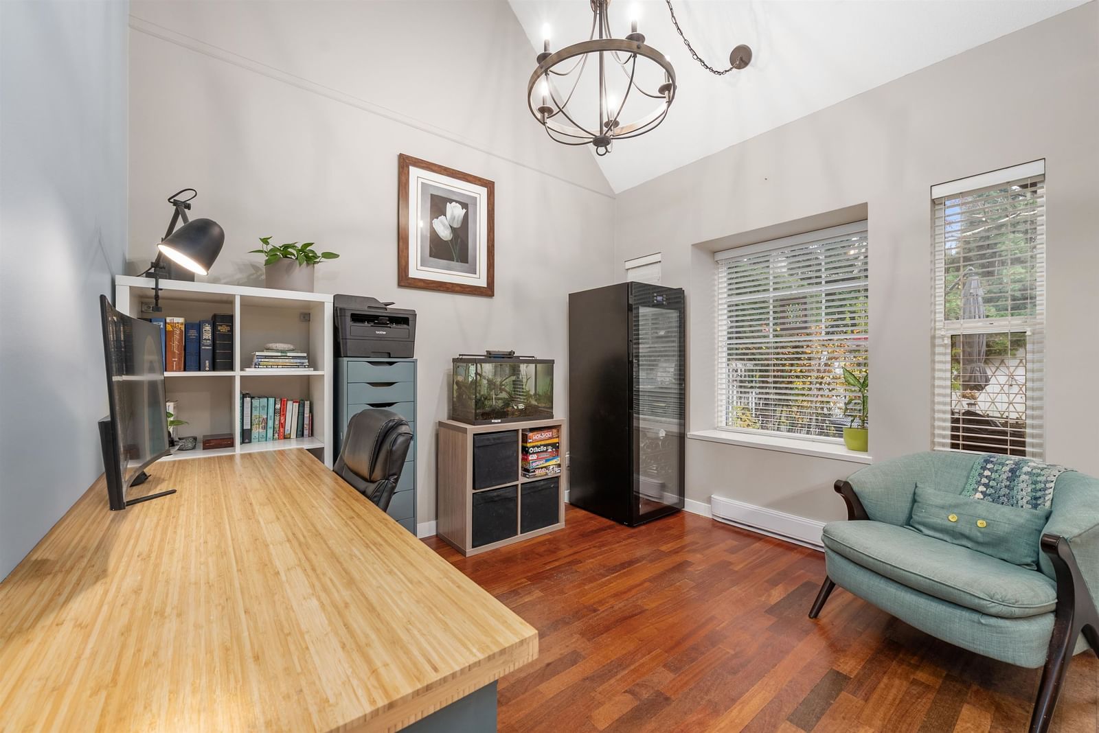 Listing Image 10