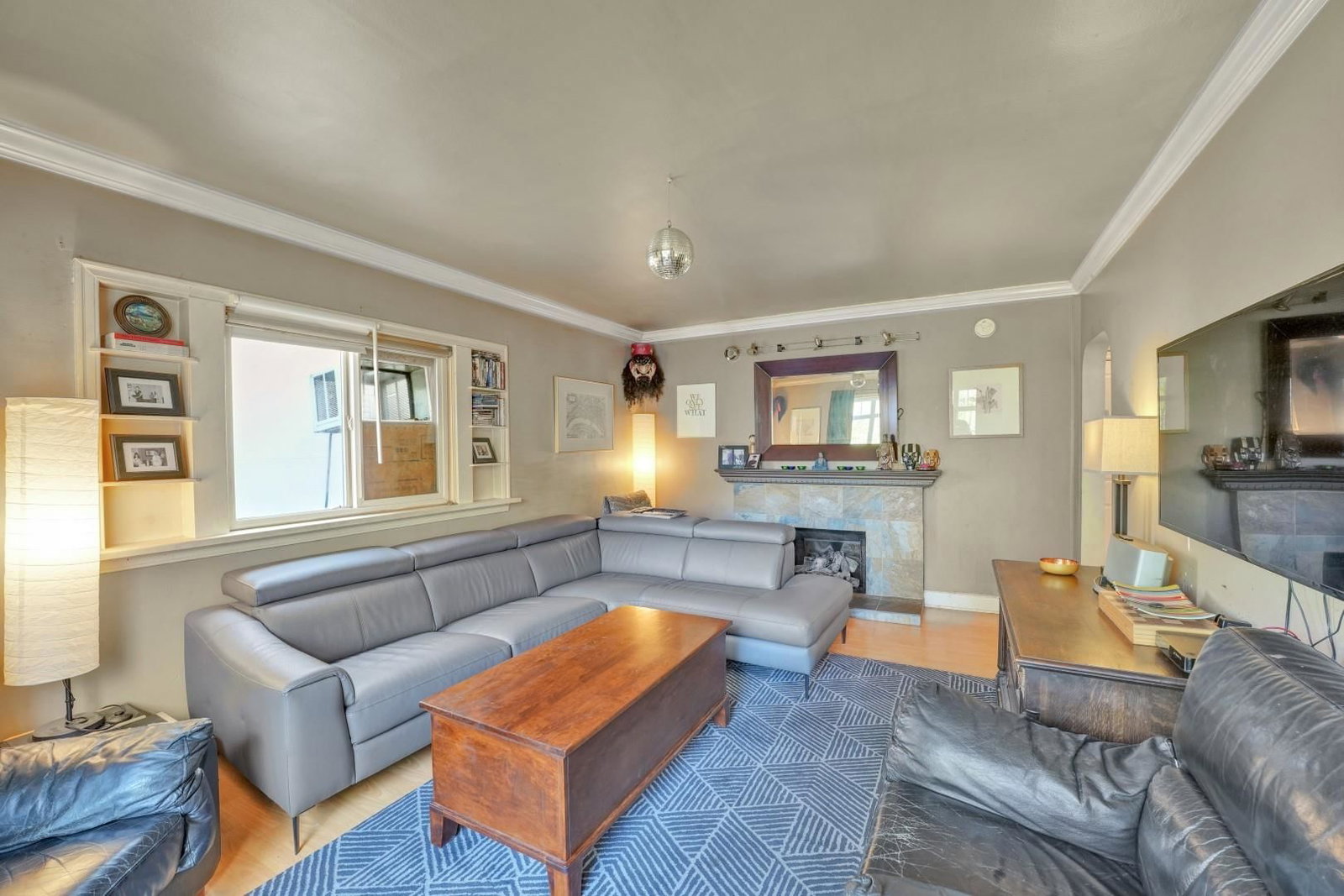 Listing Image 9