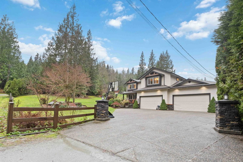 27111 122 Avenue, Maple Ridge, V2W 1C2 | Image 2