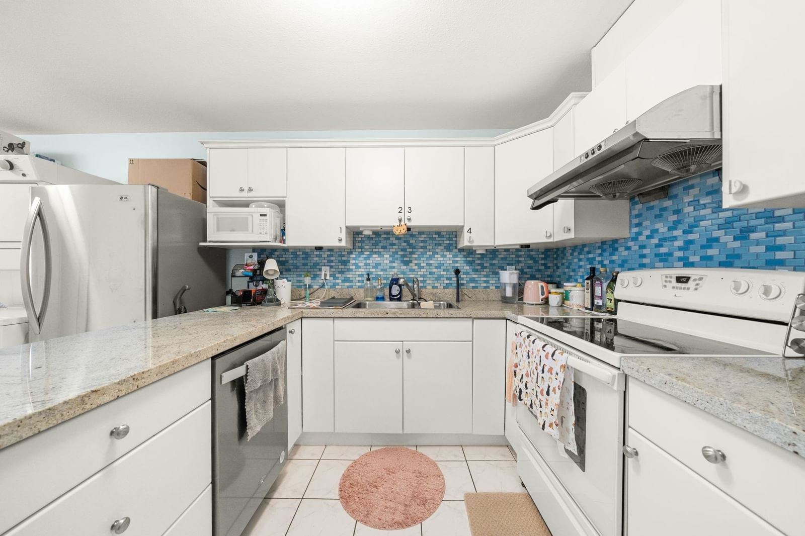Listing Image 19