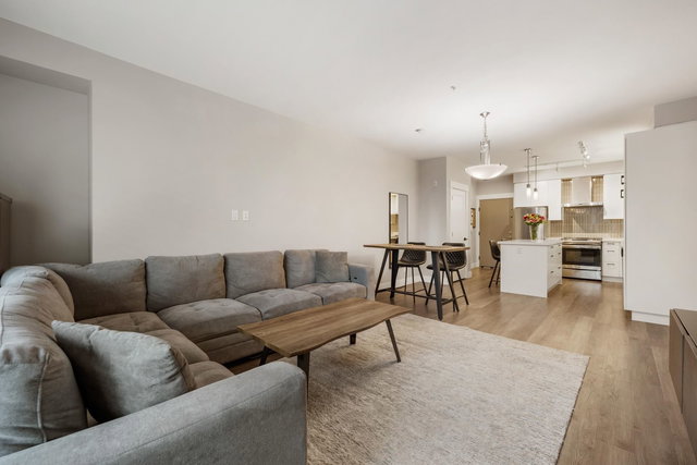 B308 - 20838 78b Avenue