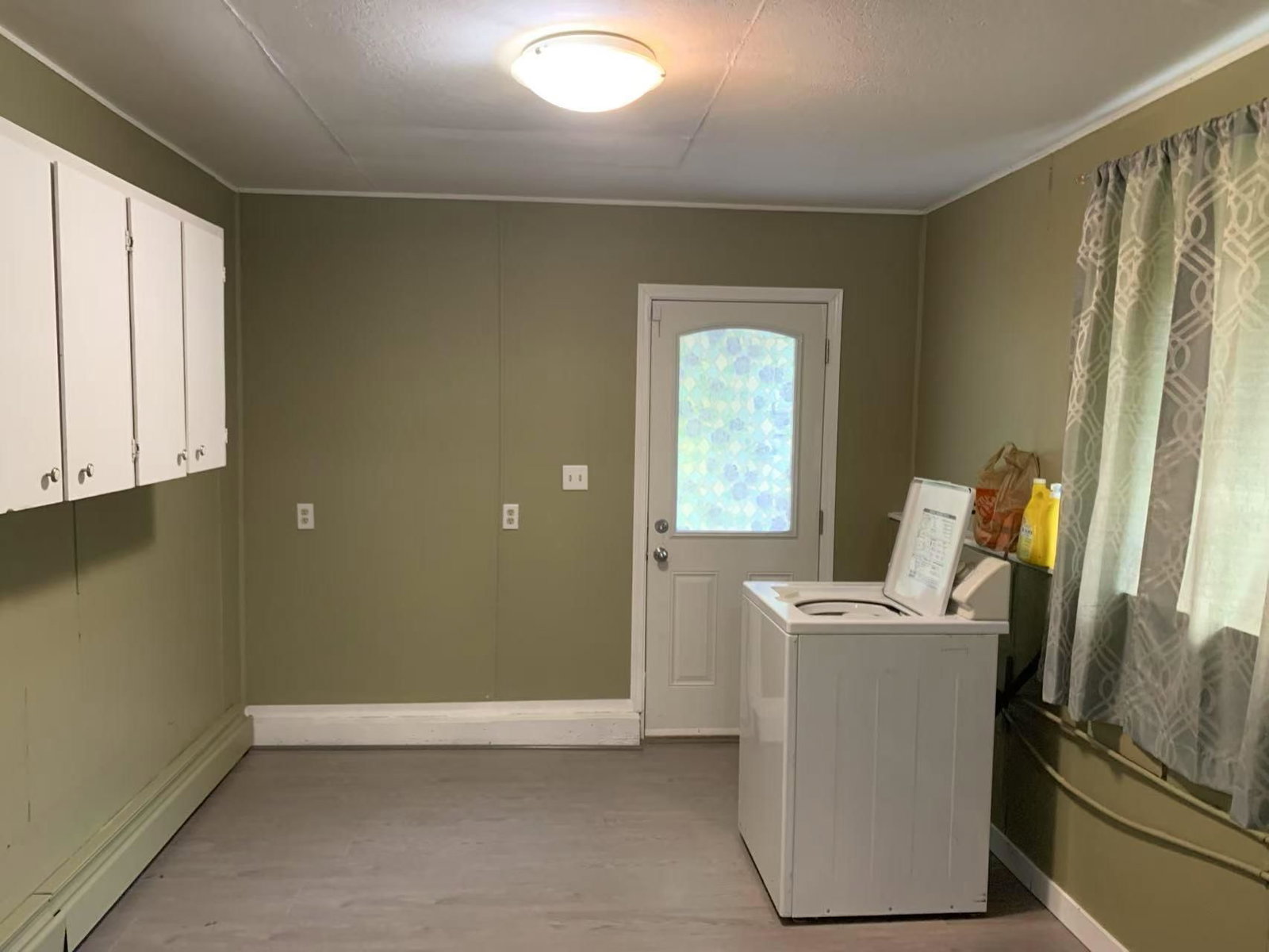 Listing Image 7