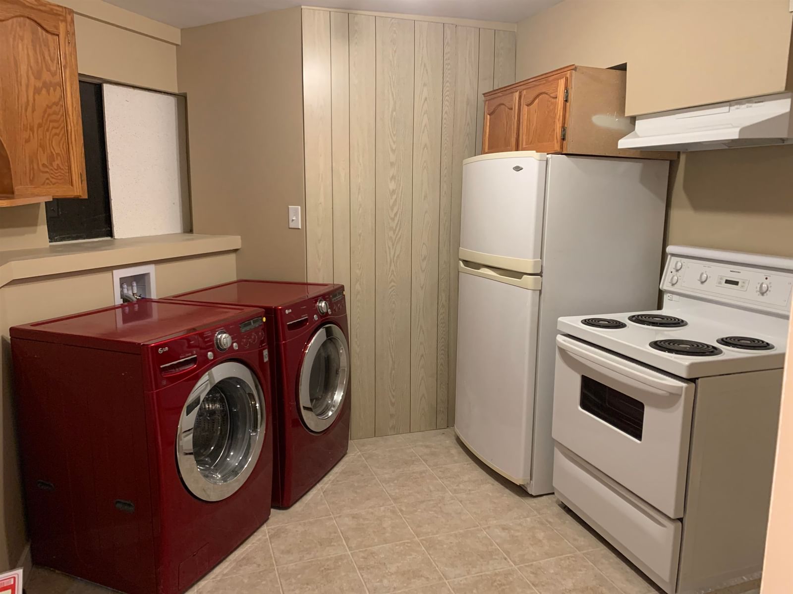 Listing Image 8