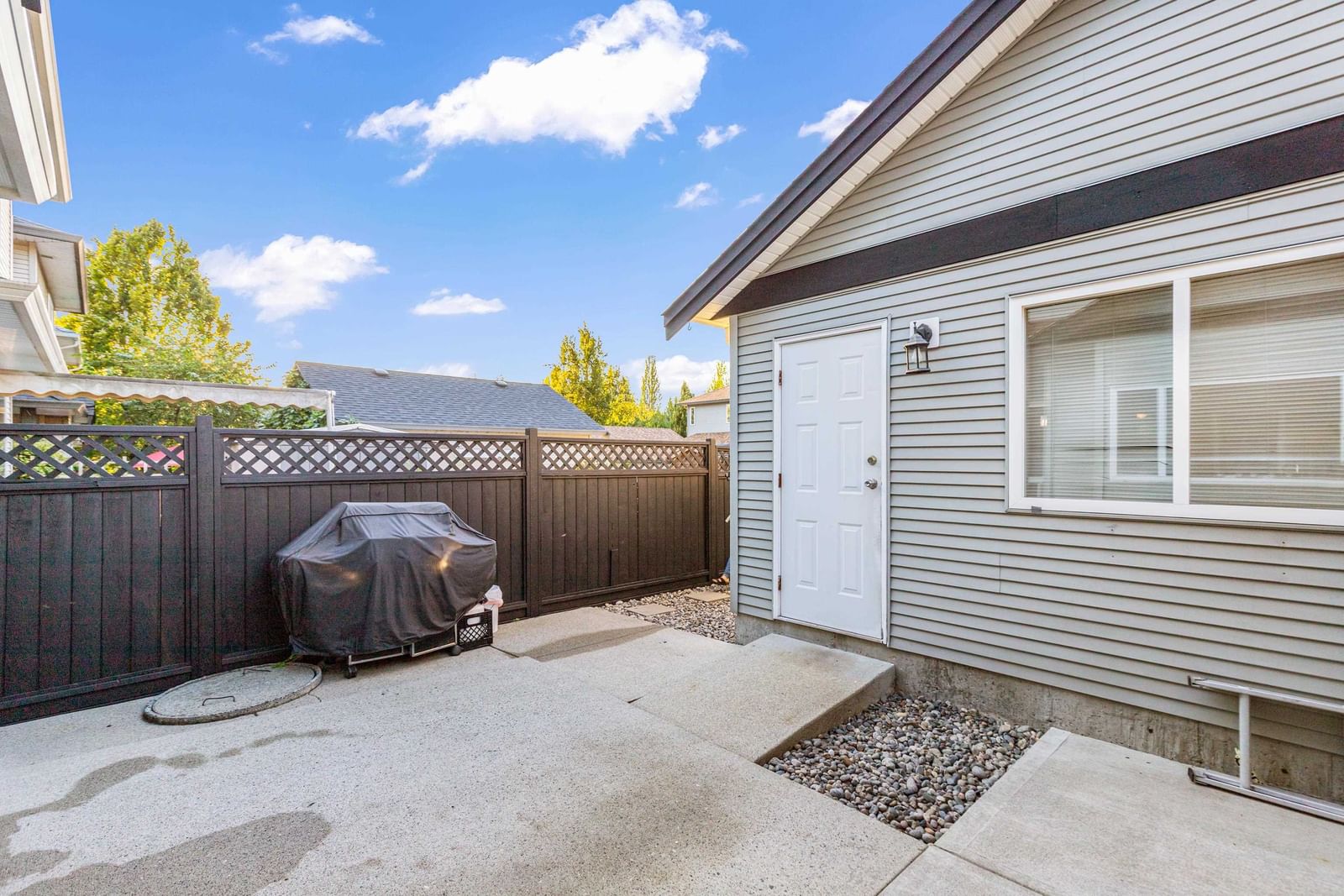 Listing Image 33