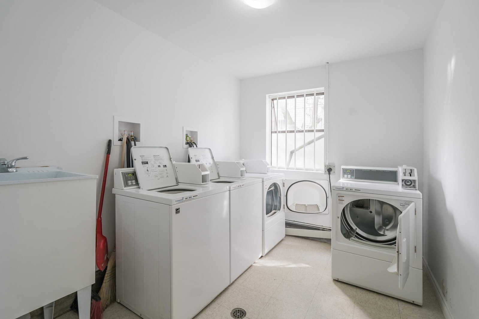 Listing Image 20