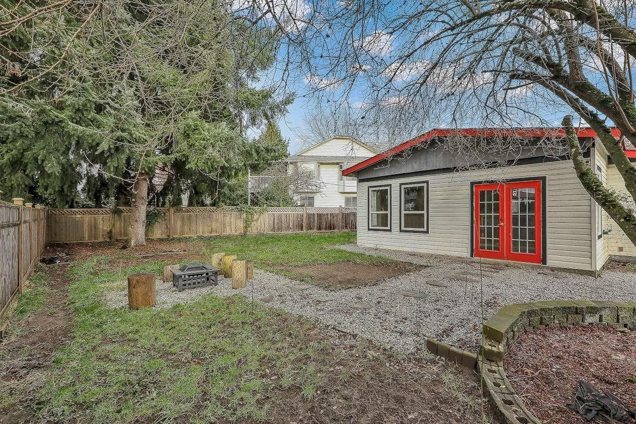 Listing Image 10