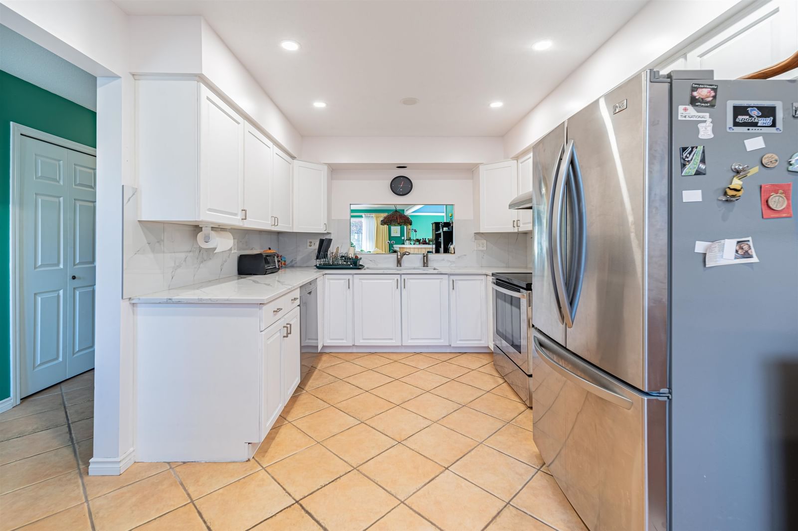 Listing Image 12