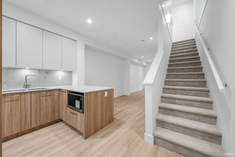 105 - 2320 Emery Court, North Vancouver, V7J 0G3 | Image 2