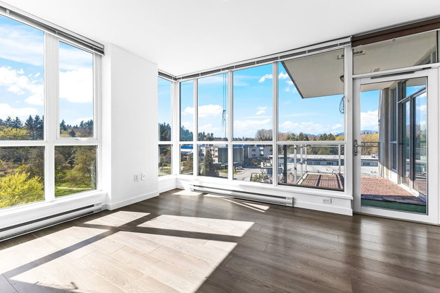 1009 - 271 Francis Way