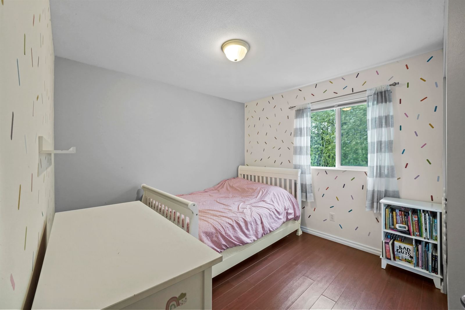 Listing Image 18