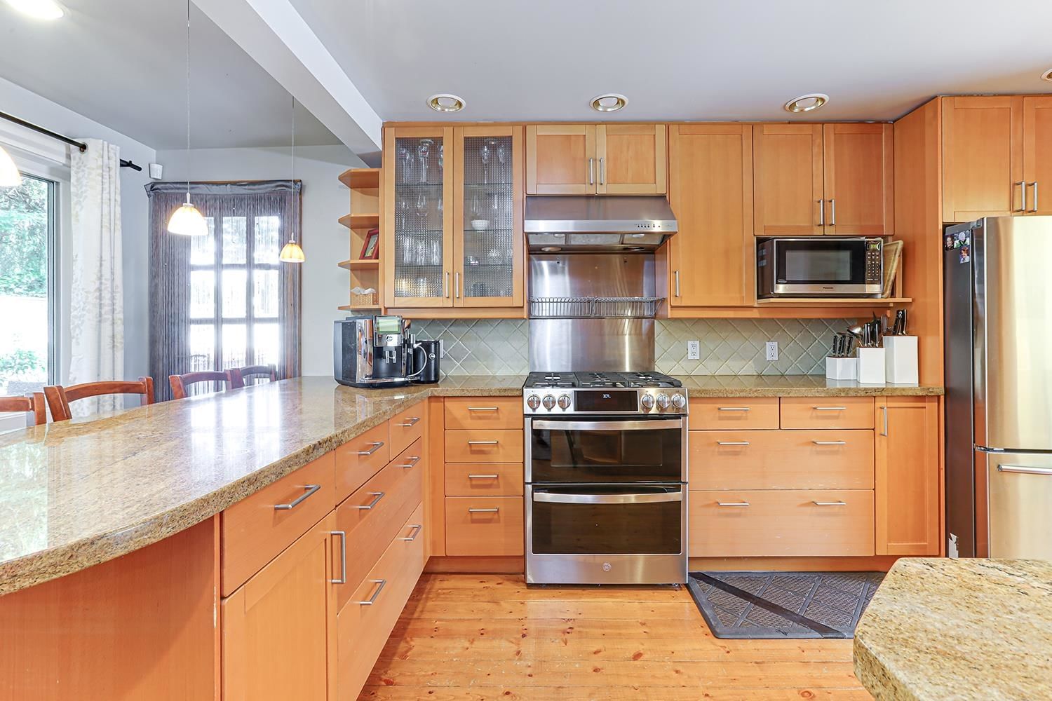 Listing Image 13