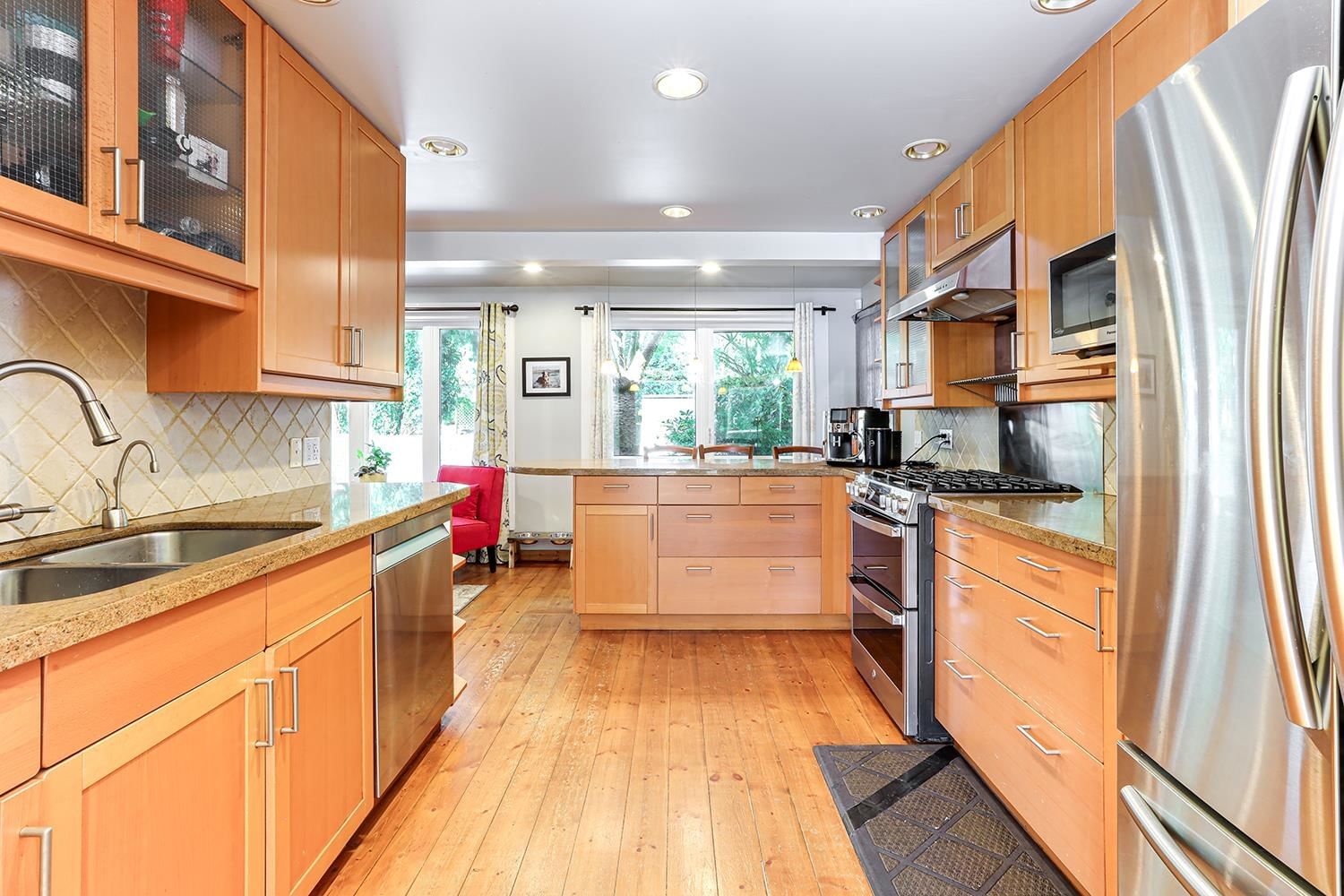 Listing Image 14