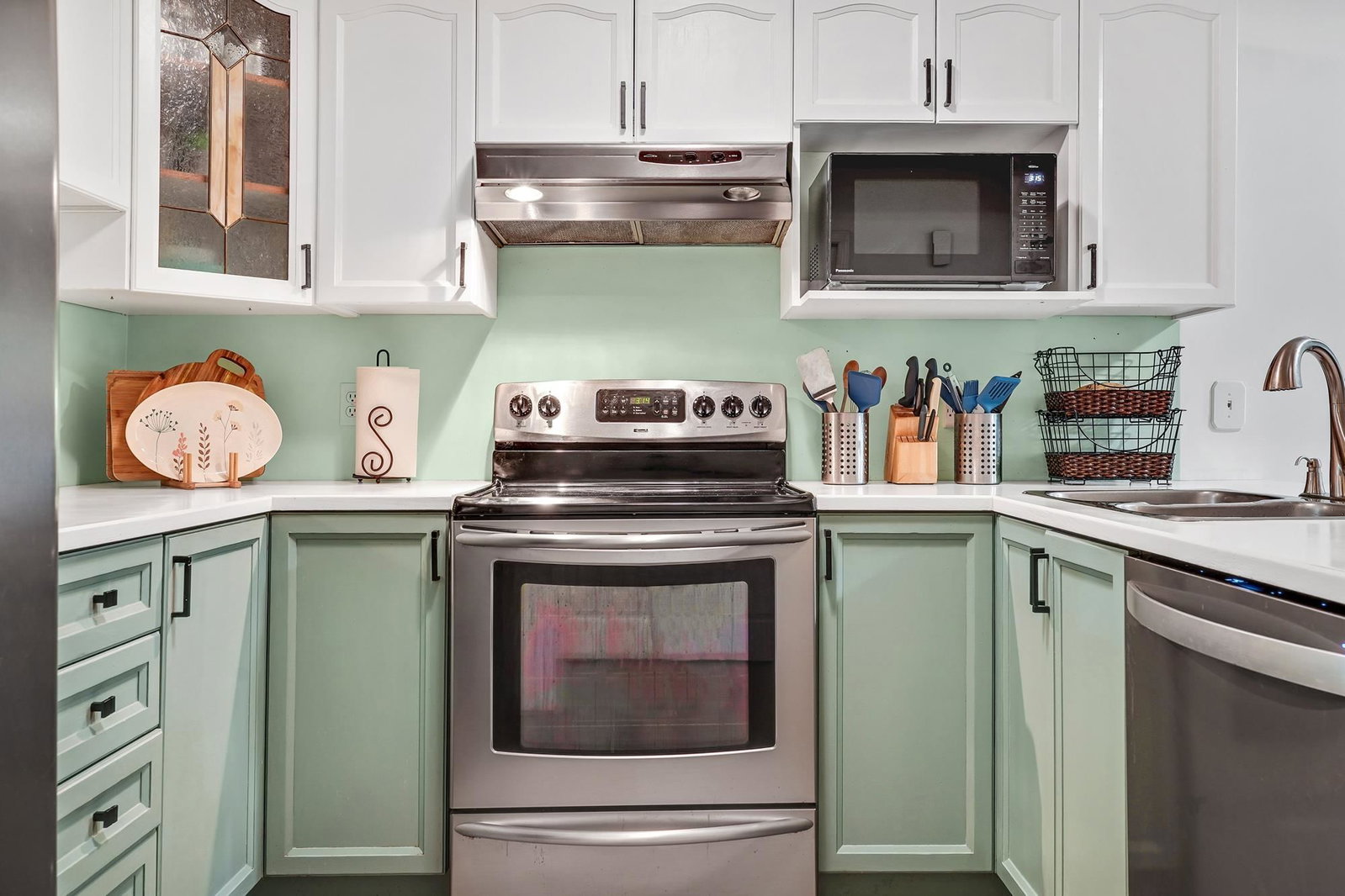 Listing Image 11