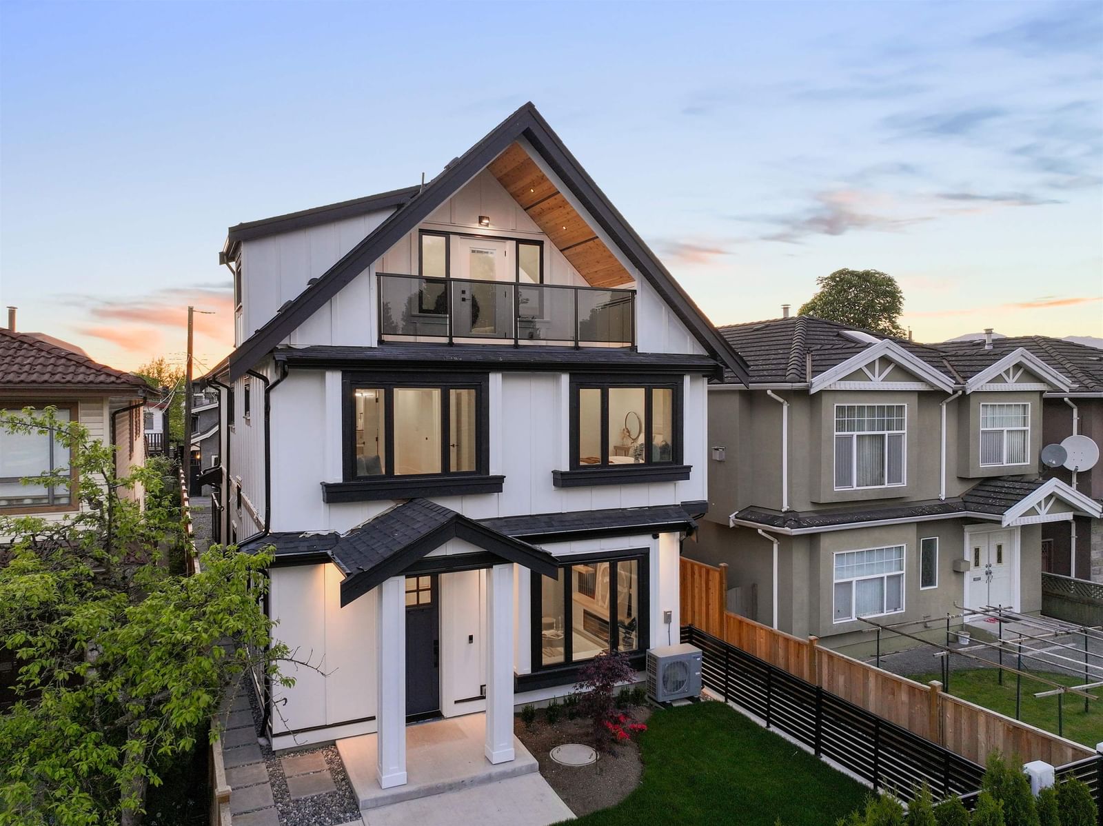 Listing Image 1