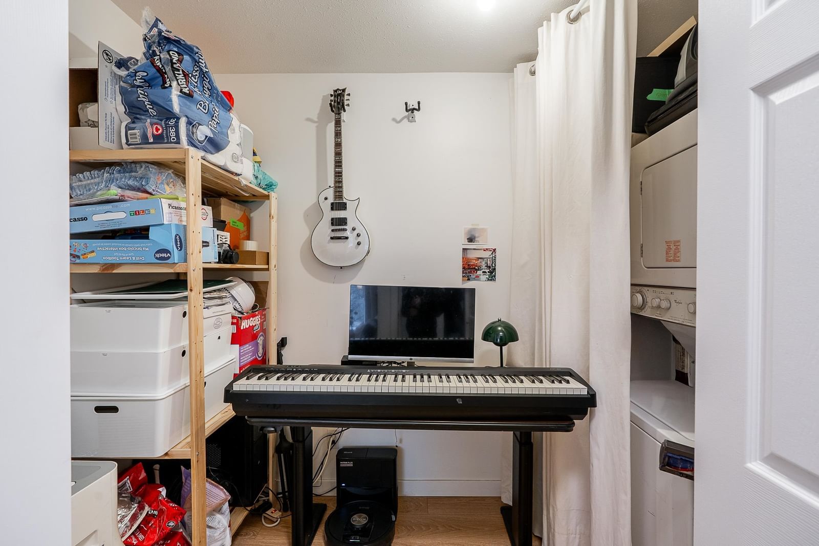 Listing Image 14
